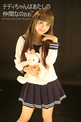 Đồng phục thủy thủ phổ biến của nữ sinh Nhật (Ảnh: Designer Clothings)