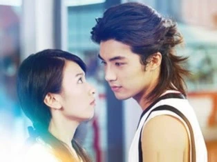 Chồng bỏ vợ trẻ theo "máy bay bà già" ảnh 1