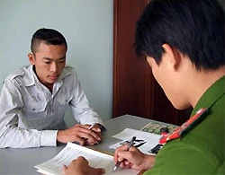 Nữ sinh bị người yêu phát tán clip sex ảnh 1