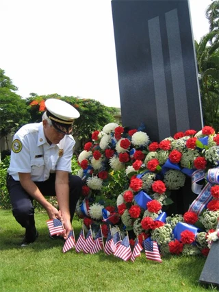 Những công trình tưởng niệm nạn nhân khủng bố 11/9 ảnh 14