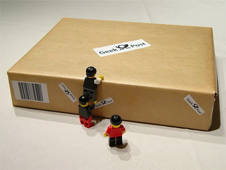 Mở hộp iPad theo phong cách vui nhộn với xếp hình Lego ảnh 4