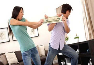 Khi vợ chồng "ngủ chung - xài riêng" ảnh 1
