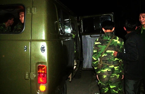 Kẻ dùng AK bắt cóc con tin: "Anh không làm hại em đâu"! ảnh 3 Kẻ dùng AK bắt cóc con tin: "Anh không làm hại em đâu"! ảnh 3