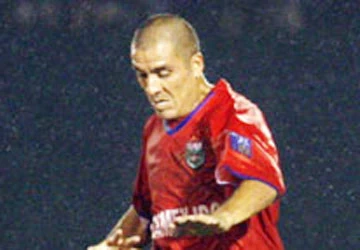 Tiền đạo Molina của Bình Dương chết ở khách sạn ảnh 1