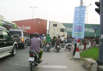 TP.HCM cấm, hạn chế xe 3, 4 bánh tự chế: Nước đã đến chân ảnh 1