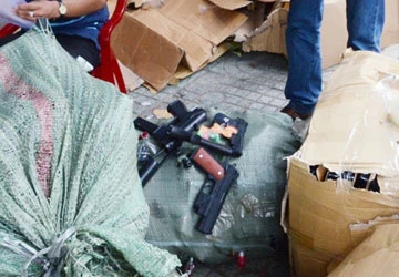 Thu hàng ngàn súng bắn đạn nhựa có tính sát thương cao ảnh 1