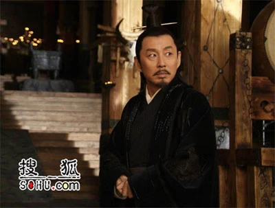 Trần Đạo Minh trong vai Câu Tiễn.