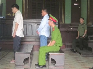 Lãnh án tử vì mê cờ bạc ảnh 1