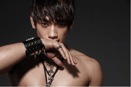 Rain tung ảnh "khoe" body đẹp mê ly và báo... tin buồn ảnh 4