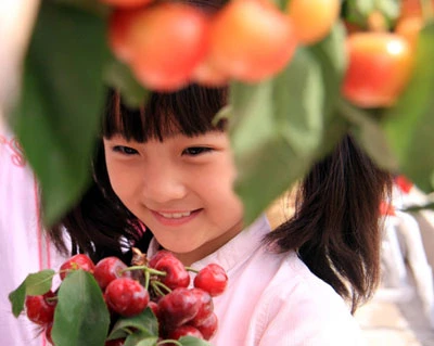 Gặp em bé hát trong lễ khai mạc Olympic Bắc Kinh 2008 ảnh 12