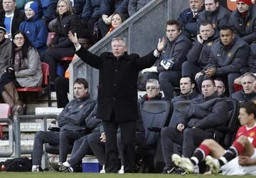 FA muốn MUTV hợp tác chống lại Sir Alex ảnh 1