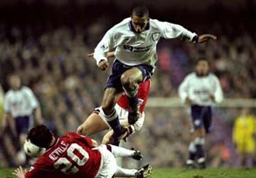 5 trận đấu lịch sử giữa MU và Tottenham ảnh 1
