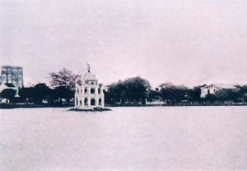 Tháp rùa Hồ Gươm nguyên là một ngôi mộ ảnh 1