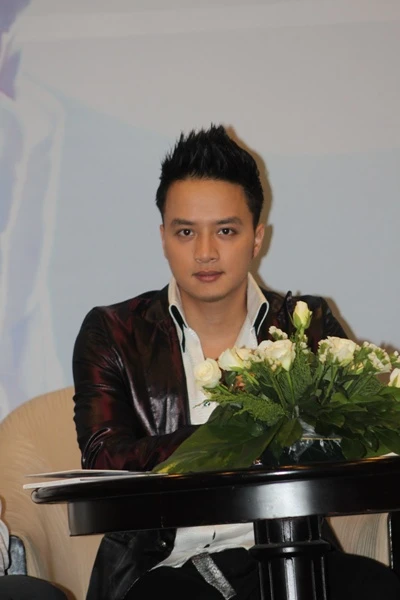 Cao Thái Sơn bán album ủng hộ nạn nhân chất độc da cam ảnh 1