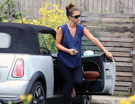 Vợ Ryan Giggs vẫn ở bên chồng sau tất cả scandal tình ái ảnh 3