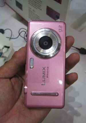 5 điện thoại chụp ảnh "khủng” tại Vietnam Telecomp ảnh 2