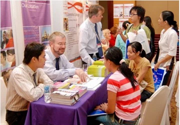 Có 500 triệu đồng mới được tư vấn du học ảnh 1