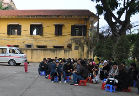 Chùm ảnh: Xét xử sát thủ Lê Văn Luyện ảnh 24