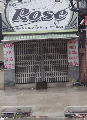 Đau đầu vì hố ga nằm trước nhà ảnh 2