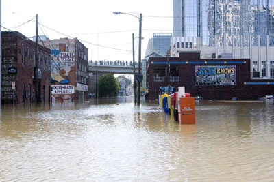 Mưa lũ làm chết 29 người ảnh 3