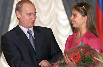 Hình ảnh cô người mẫu nóng bỏng từng bị gán cho Putin ảnh 14