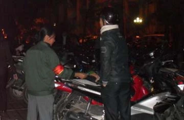 63 điểm trông xe phục vụ người dân ngày Đại Lễ ảnh 1