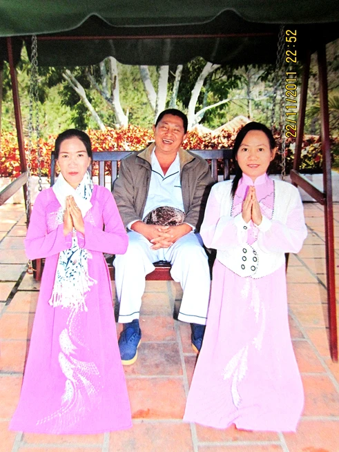 Trò hề quái dị của “giáo chủ Bảy Te”: Thống lĩnh “tam giáo” bằng thơ con cóc ảnh 1