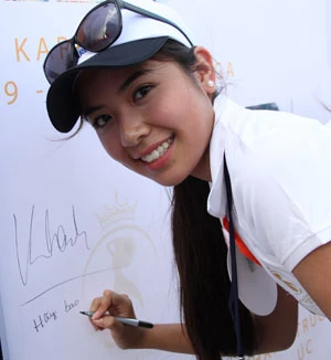 Lưu Thị Diễm Hương đăng quang Hoa hậu Thế giới người Việt 2010 ảnh 2