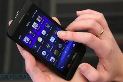 Cẩn thận khi xem phim sex trên BlackBerry Z10 ảnh 1