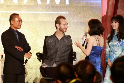 Nick Vujicic giao lưu tại chương trình Chào Việt Nam ảnh 10