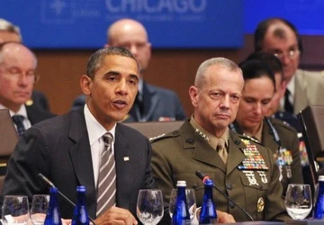 Tướng Allen đứng sau vụ Giám đốc CIA mất chức? ảnh 1