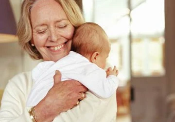 Cháu bà nội, tội bà ngoại ảnh 1