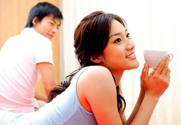 Phải làm sao khi chị người yêu tán tỉnh? ảnh 1