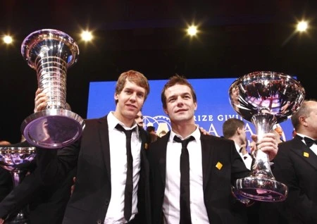 Nhìn lại mùa giải F1 2010: sao đổi ngôi! ảnh 1