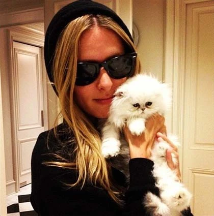 Những bức ảnh 'phai màu thời gian' của người nổi tiếng ảnh 16