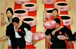 Indonesia-Thái Lan: Giải quyết vấn nạn đa thê và bạo hành ảnh 1