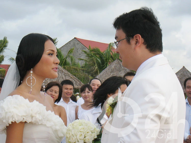 Lộ ảnh đám cưới như mơ của Hương Giang ảnh 5 Lộ ảnh đám cưới như mơ của Hương Giang ảnh 5