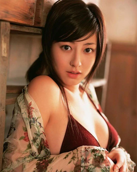 10 gò bồng đảo sexy nhất xứ Phù Tang ảnh 7