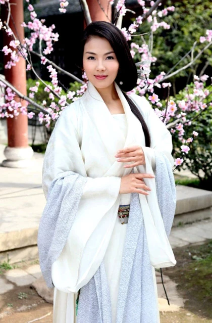 Mỹ nhân Lưu Đào quyến rũ lạ thường ngày trở lại ảnh 3