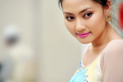 Kiều nữ Ngọc Lan cười ảnh 4