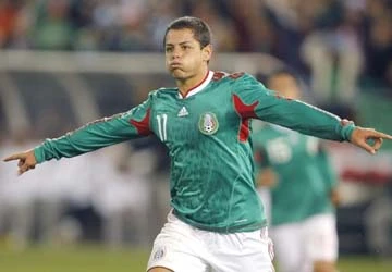 M.U bất ngờ tậu tiền đạo "hot" nhất Mexico ảnh 2