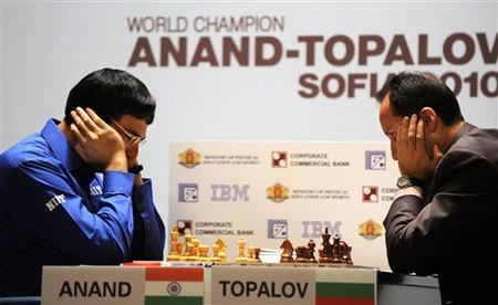 Trận tranh ngôi vô địch cờ vua thế giới tiếp tục căng thẳng ảnh 1 Trận tranh ngôi vô địch cờ vua thế giới tiếp tục căng thẳng ảnh 1