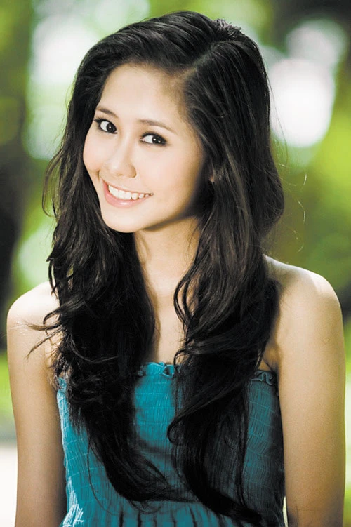 Tường Vi: “Hạnh phúc của ba mẹ định hình tính cách của tôi” ảnh 1 Tường Vi: “Hạnh phúc của ba mẹ định hình tính cách của tôi” ảnh 1