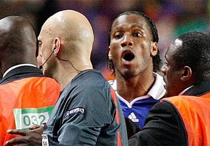 Trọng tài thiên vị Barca vẫn bị fan Chelsea nguyền rủa ảnh 1 Trọng tài thiên vị Barca vẫn bị fan Chelsea nguyền rủa ảnh 1