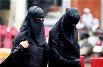 Pháp cấm trang phục trùm đầu của người Hồi giáo ảnh 1 Pháp cấm trang phục trùm đầu của người Hồi giáo ảnh 1