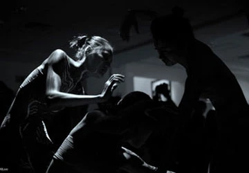 Mục sở thị vẽ tranh trên cơ thể người mẫu ở Hà Nội ảnh 10 Mục sở thị vẽ tranh trên cơ thể người mẫu ở Hà Nội ảnh 10