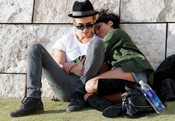 Bạn gái hay “bà mẹ” thứ hai? ảnh 1