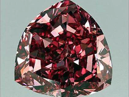 Bán đấu giá viên kim cương sắc đỏ cực hiếm ảnh 2