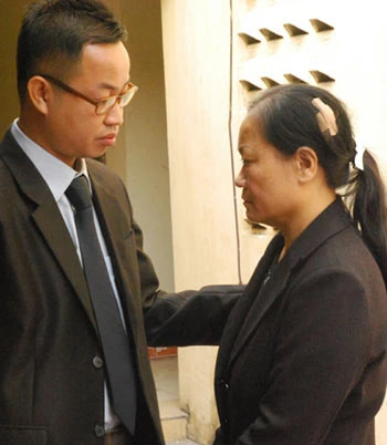 Tường thuật: Nguyễn Đức Nghĩa bật khóc khi biết tin bố chết ảnh 2