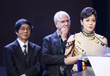 LHP quốc tế Việt Nam: Đủ tiết mục, thiếu công chúng ảnh 1